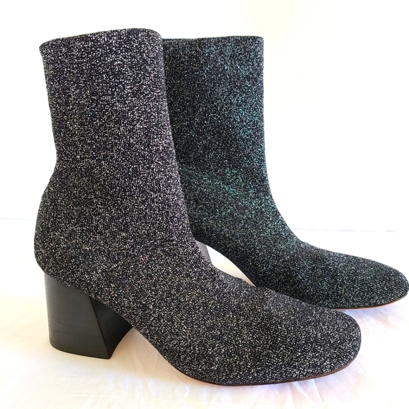 CÉLINE - Soft ballerina knitted sock ankle boots. - Picture 2 of 16